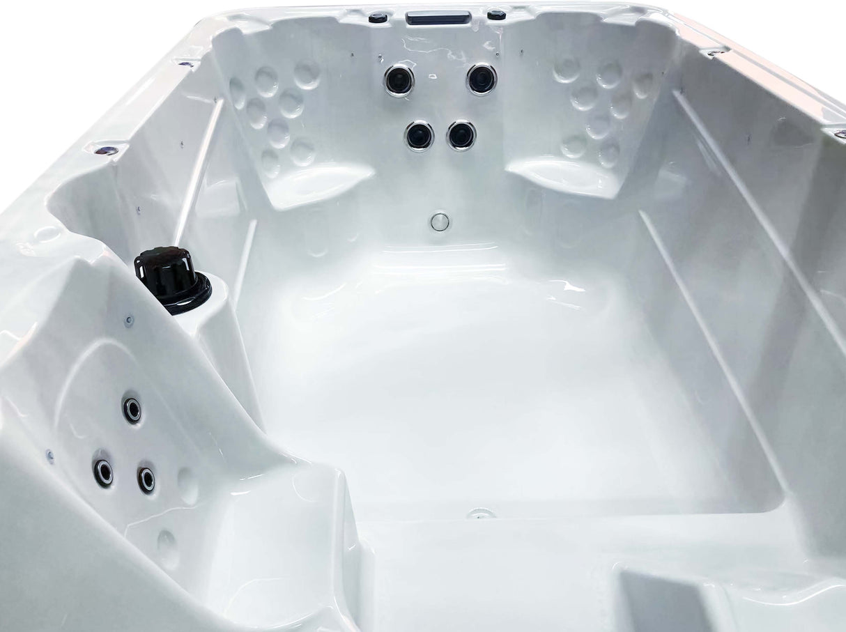 Petra Plunge Spa Pool